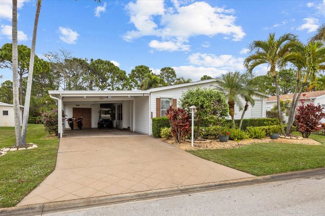 3236 Perigrine Falcon Drive, Port St. Lucie, Port St Lucie, FL 34952