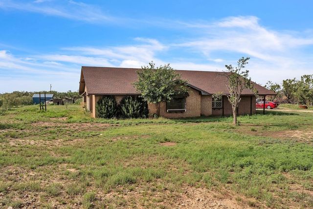 11800 E County Rd 24, Coahoma, TX 79511