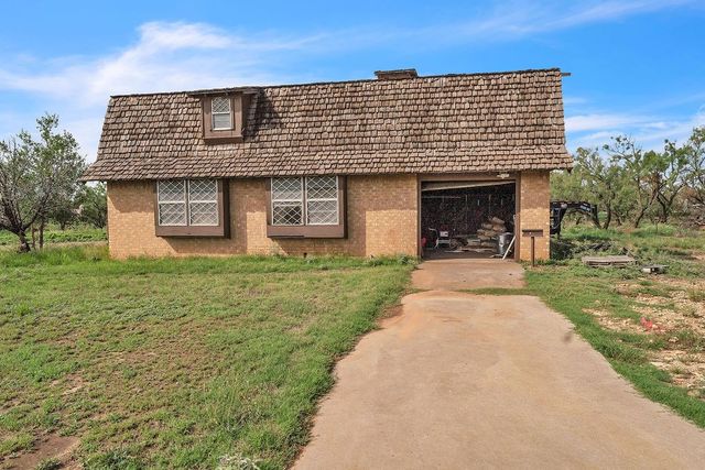 11800 E County Rd 24, Coahoma, TX 79511