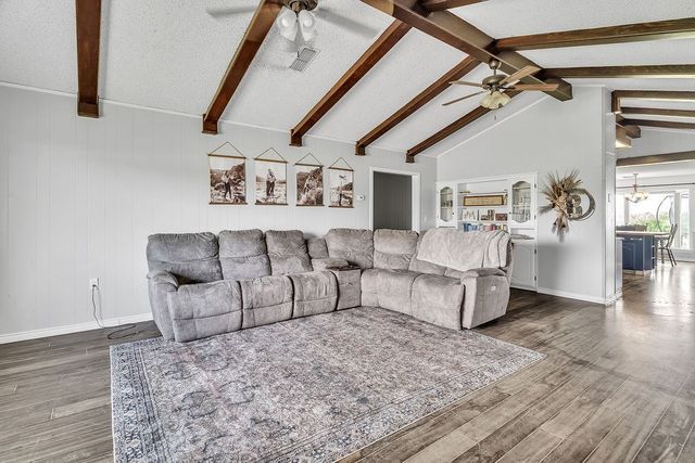 11800 E County Rd 24, Coahoma, TX 79511