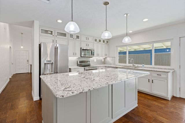 511 Woodhurst Drive, Coppell, TX 75019