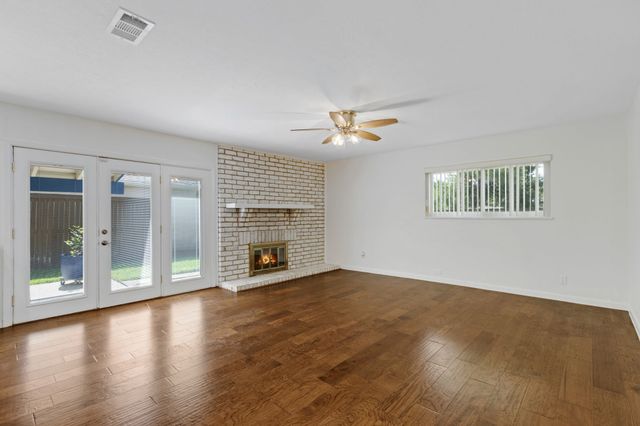 511 Woodhurst Drive, Coppell, TX 75019