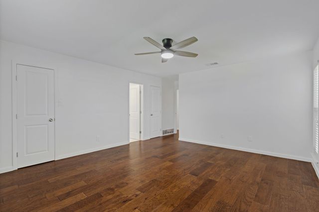 511 Woodhurst Drive, Coppell, TX 75019