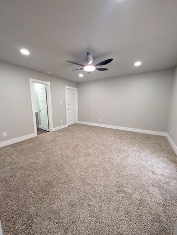 1207 Wayne Street, Fort Worth, TX 76117