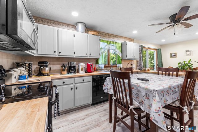 160 Antrim Road, Coventry, CT 06238