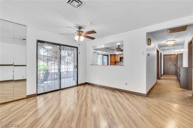 2457 Swan Lane, Las Vegas, NV 89121