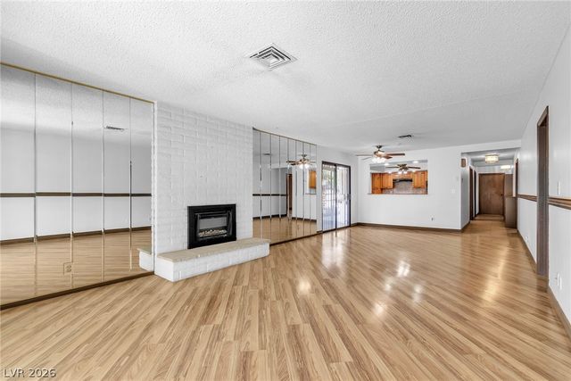 2457 Swan Lane, Las Vegas, NV 89121