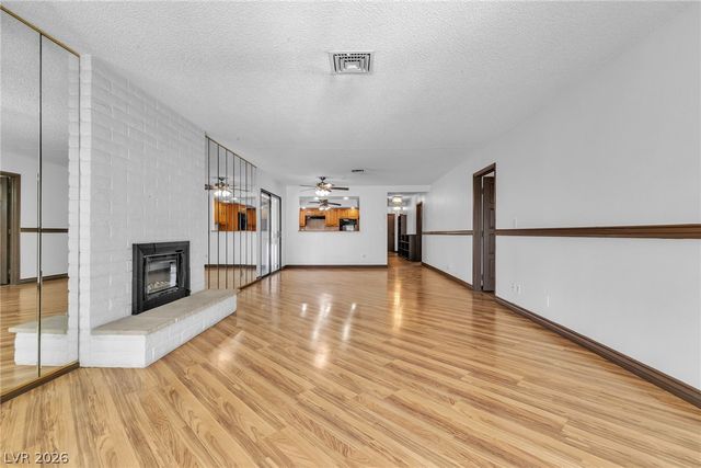 2457 Swan Lane, Las Vegas, NV 89121