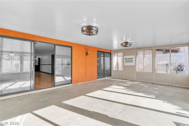 2457 Swan Lane, Las Vegas, NV 89121