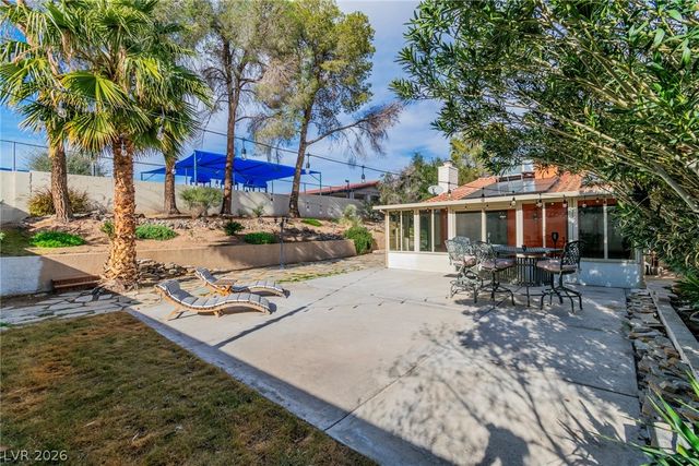 2457 Swan Lane, Las Vegas, NV 89121