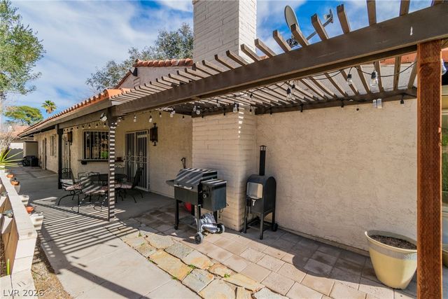 2457 Swan Lane, Las Vegas, NV 89121