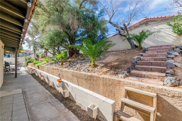 2457 Swan Lane, Las Vegas, NV 89121