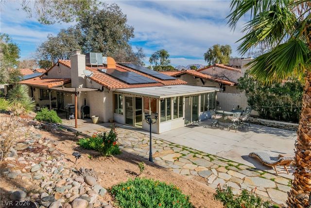 2457 Swan Lane, Las Vegas, NV 89121