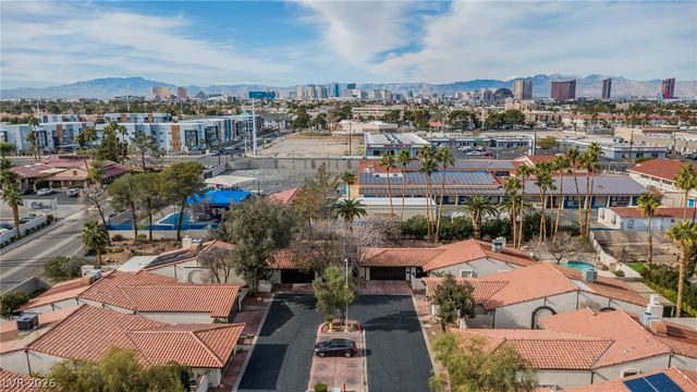 2457 Swan Lane, Las Vegas, NV 89121