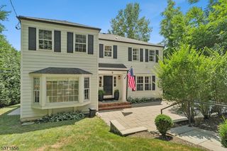 9 Stony Hill Ct, Summit City, NJ 07901