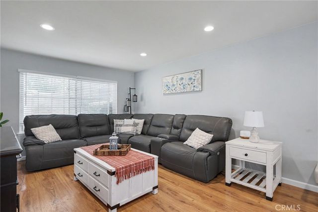 640 W Imperial, Brea, CA 92821