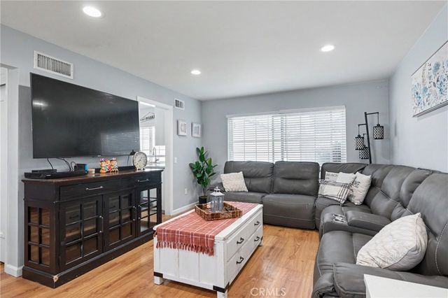 640 W Imperial, Brea, CA 92821