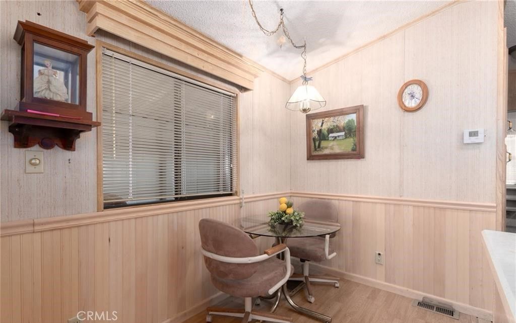 Image 7 of property listing at 1295 S Cawston Avenue 87, Hemet, CA 92545