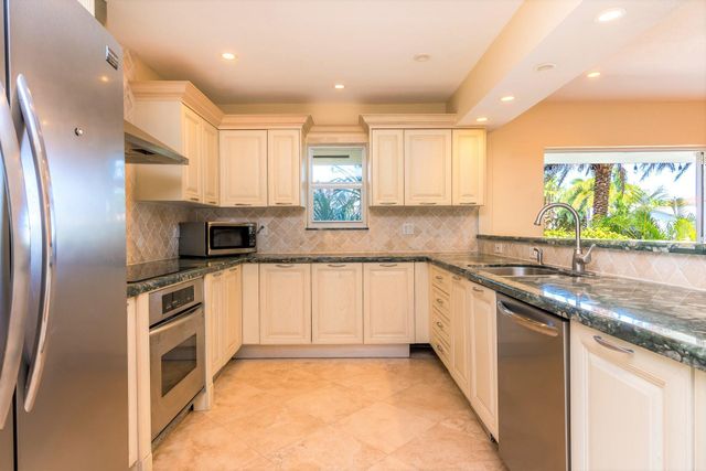 2213 NE 16th Street, Fort Lauderdale, FL 33304