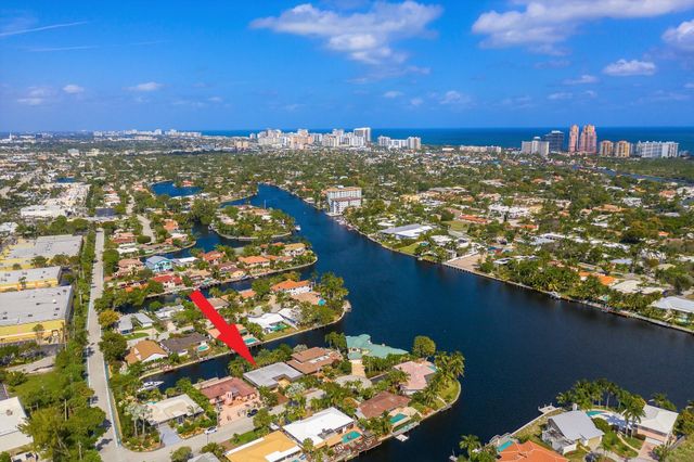 2213 NE 16th Street, Fort Lauderdale, FL 33304