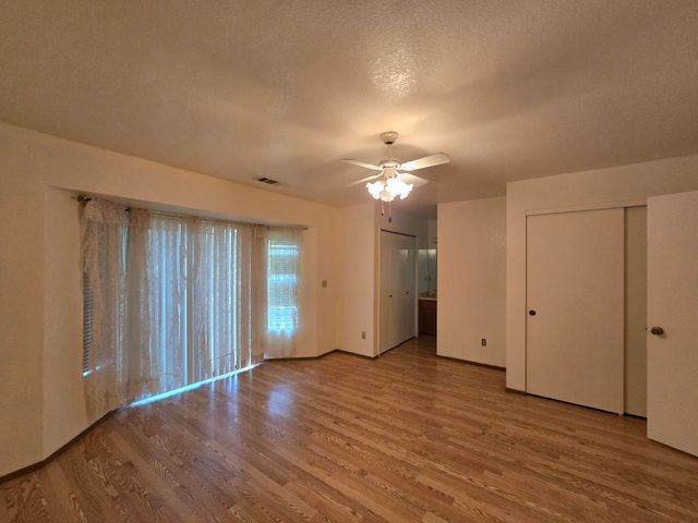 3671 Santa Rosa Way, Redding, CA 96003