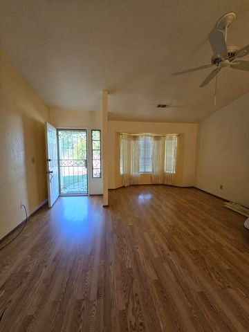 3671 Santa Rosa Way, Redding, CA 96003