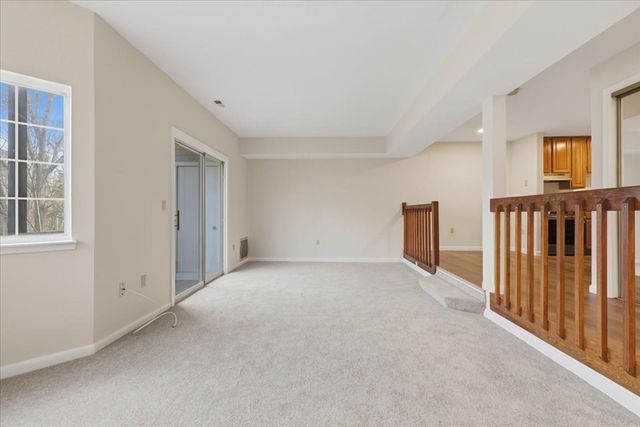 206 Tall Oaks Dr G, Weymouth, MA 02190