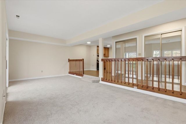 206 Tall Oaks Dr G, Weymouth, MA 02190