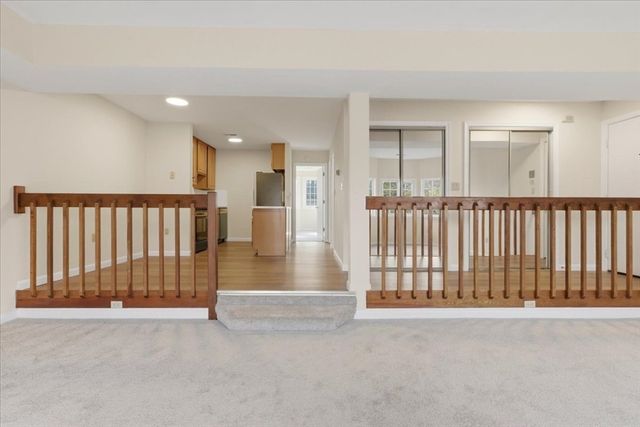 206 Tall Oaks Dr G, Weymouth, MA 02190