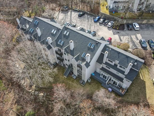 206 Tall Oaks Dr G, Weymouth, MA 02190