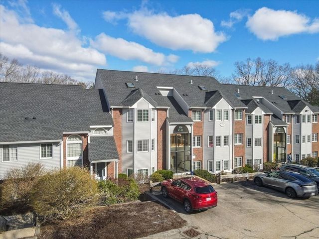 206 Tall Oaks Dr G, Weymouth, MA 02190