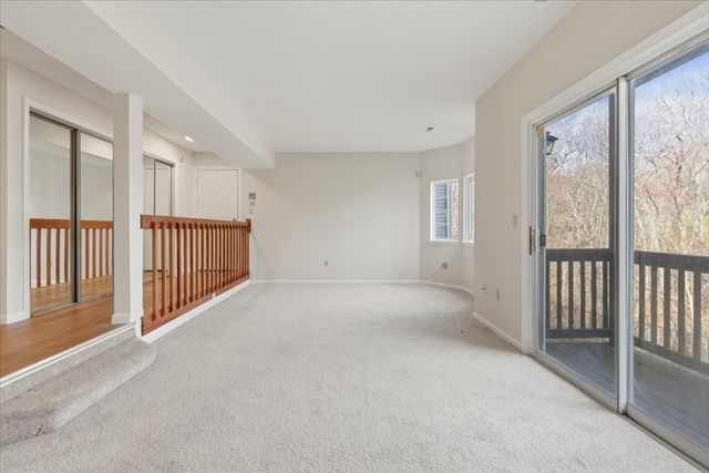 206 Tall Oaks Dr G, Weymouth, MA 02190