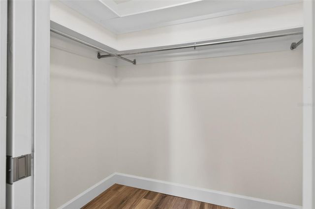 2043 TANGLEWOOD WAY NE, St Petersburg, FL 33702