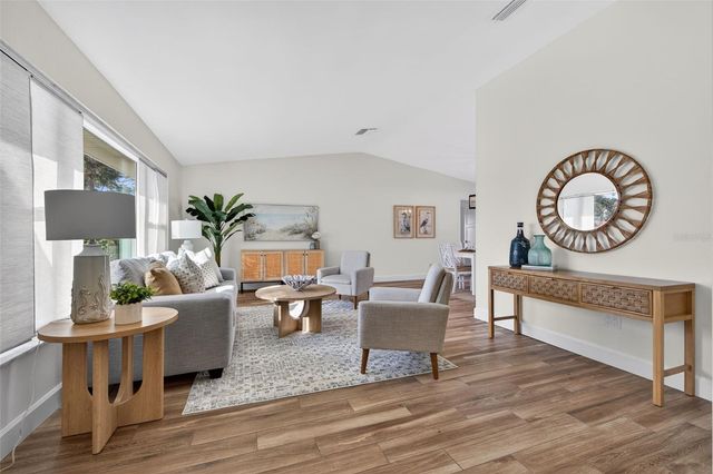 2043 TANGLEWOOD WAY NE, St Petersburg, FL 33702