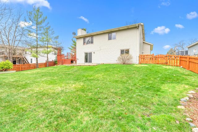 2581 Henslow Avenue N, Oakdale, MN 55128