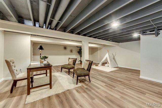 541 Princeway Court, Manchester, MO 63011