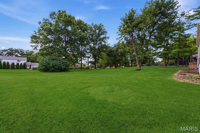541 Princeway Court, Manchester, MO 63011