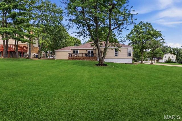 541 Princeway Court, Manchester, MO 63011