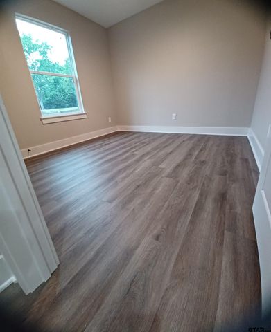 1219 W Lollar Street, Tyler, TX 75702