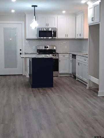 1219 W Lollar Street, Tyler, TX 75702