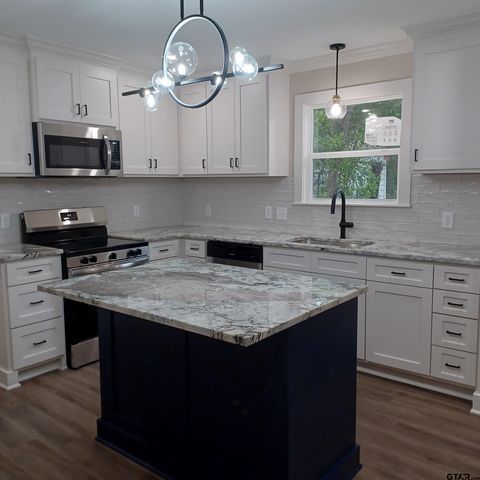 1219 W Lollar Street, Tyler, TX 75702