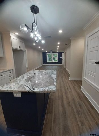 1219 W Lollar Street, Tyler, TX 75702