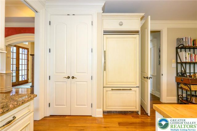 2690 Imperial Crest Lane, Lower Saucon Twp, PA 18055