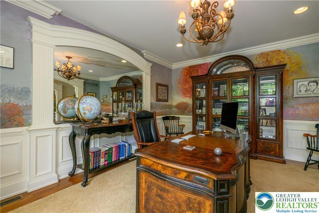 2690 Imperial Crest Lane, Lower Saucon Twp, PA 18055