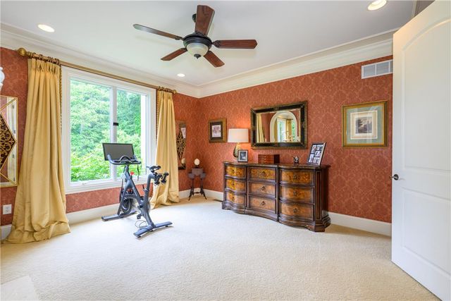 2690 Imperial Crest Lane, Lower Saucon Twp, PA 18055