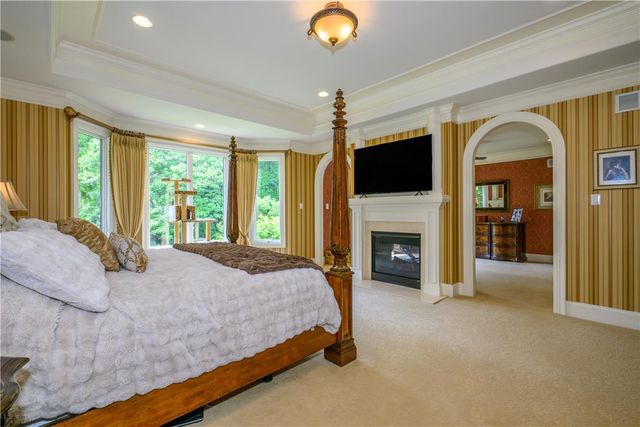 2690 Imperial Crest Lane, Lower Saucon Twp, PA 18055