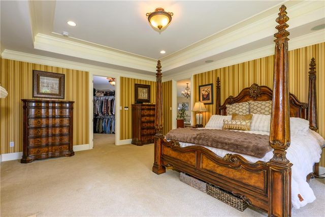 2690 Imperial Crest Lane, Lower Saucon Twp, PA 18055