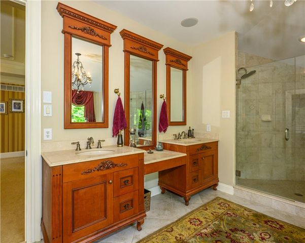2690 Imperial Crest Lane, Lower Saucon Twp, PA 18055