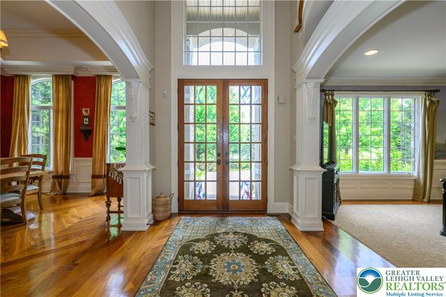 2690 Imperial Crest Lane, Lower Saucon Twp, PA 18055