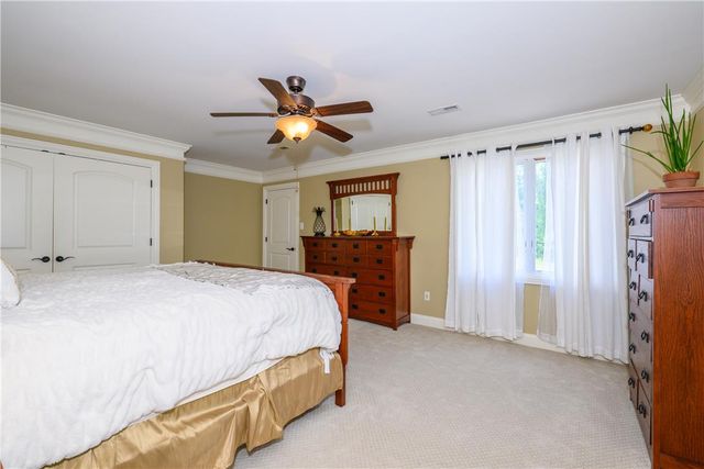 2690 Imperial Crest Lane, Lower Saucon Twp, PA 18055